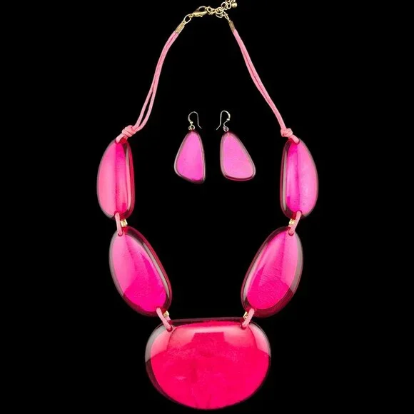 Resin/Lucite Pink Necklace Bracelet & Earrings Jewelry Set BOLD Statement - Picture 5 of 11